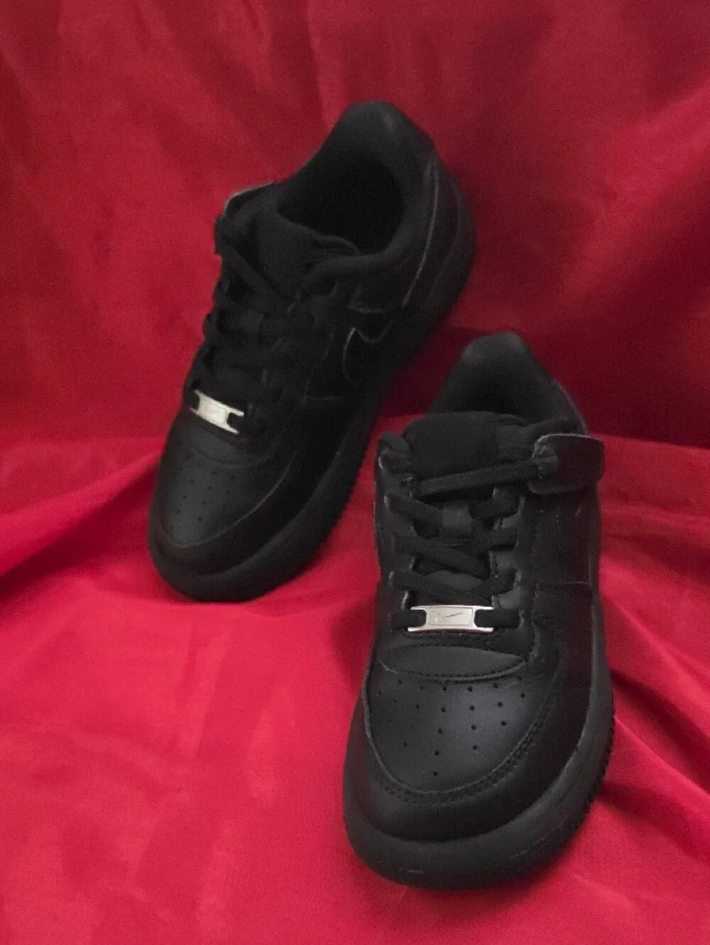 Nike Kids Black Low-Top Sneakers